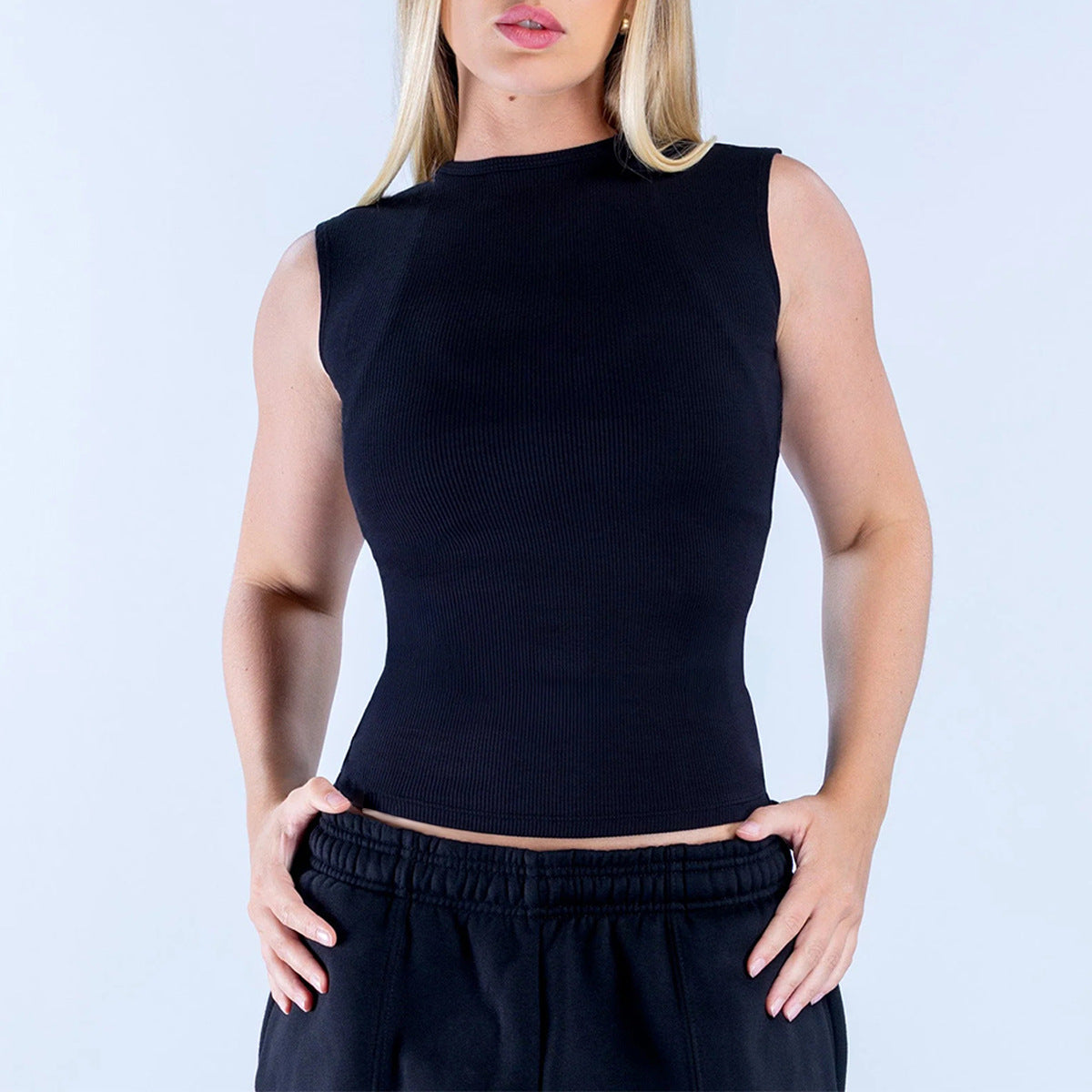 Wholesale Women’s Activewear Top | Backless Running & Pilates Tank for Outdoor Training | fouregg - Black
