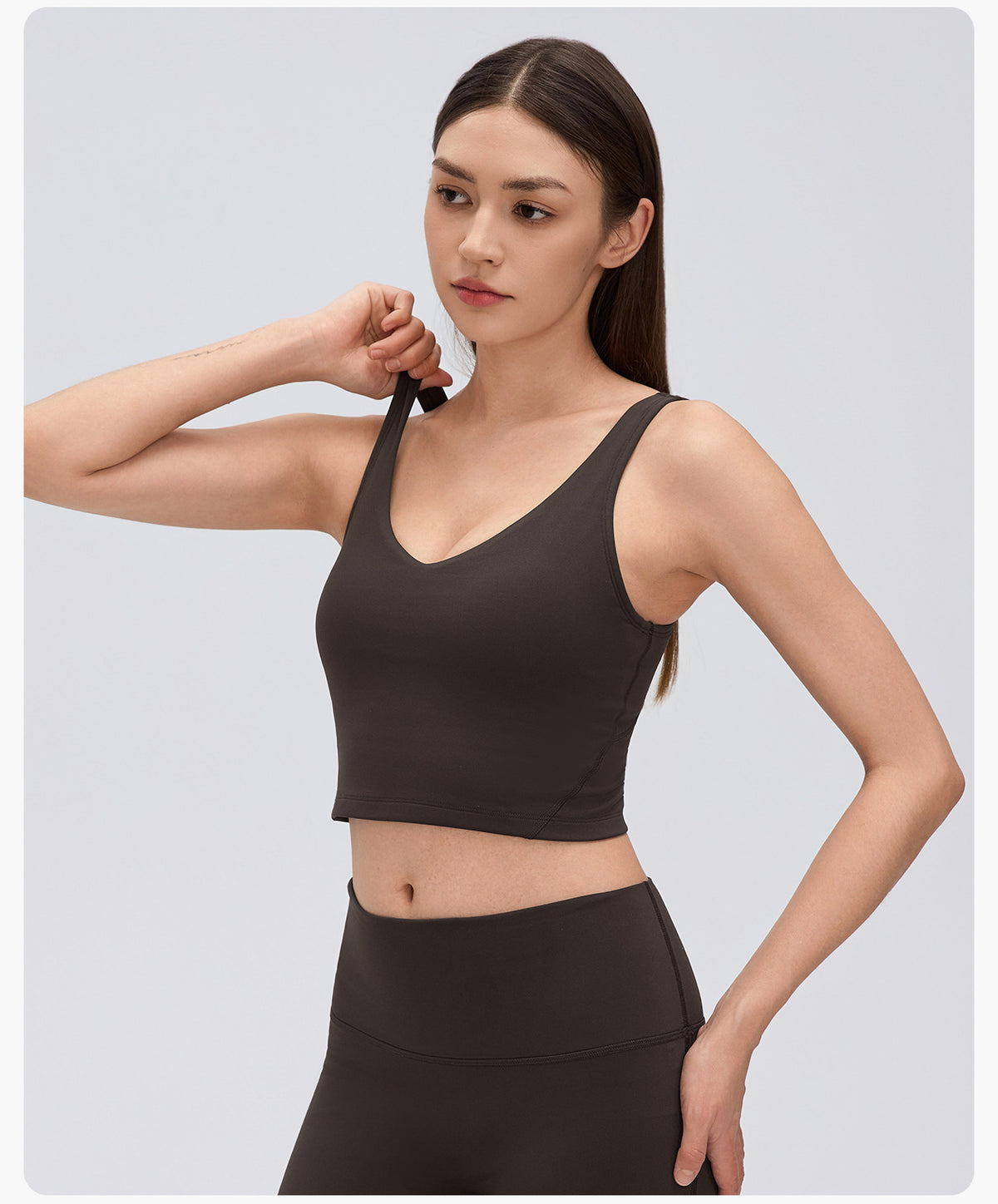 Wholesale Women’s Thermal Yoga Tank D26153 | Brushed V-Neck Sports Bra with Built-In Support | fouregg