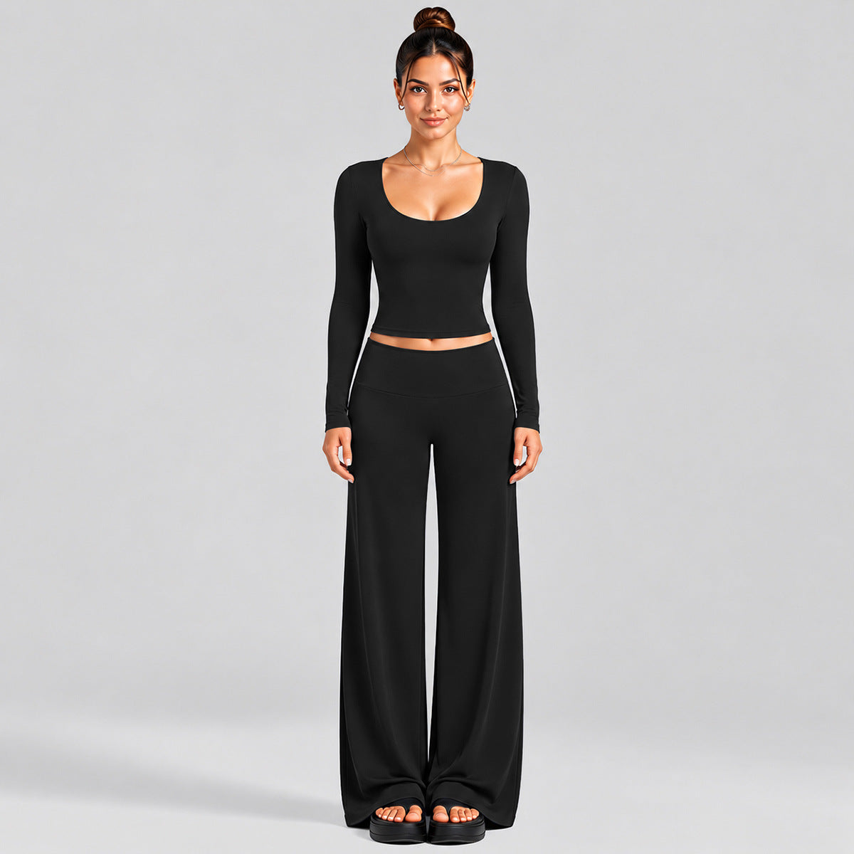 Wholesale Women’s Activewear Set | Fitted Long Sleeve Workout Tee & High-Waisted Fitness Pants | fouregg - Black