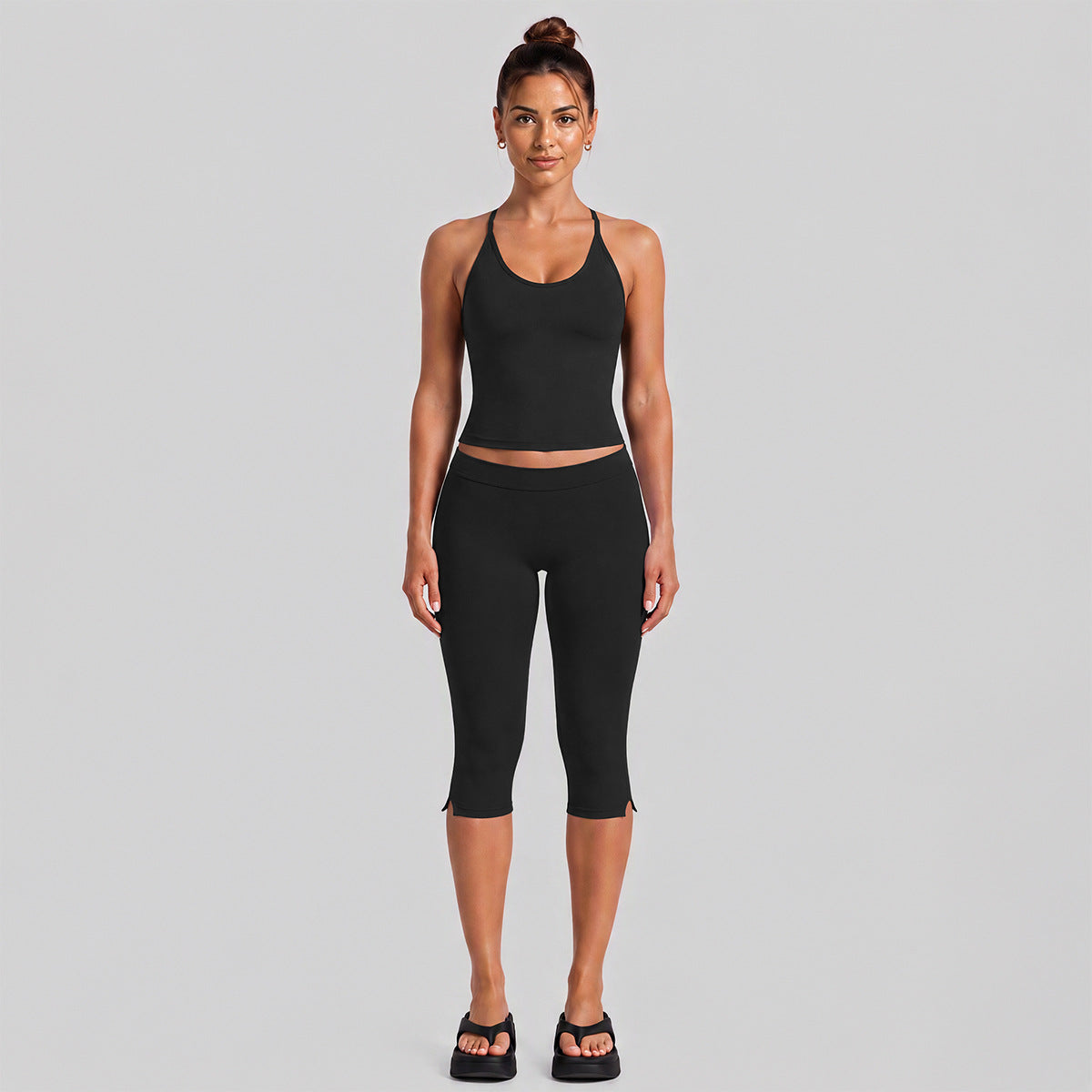 Wholesale Women’s Fitness Set | Backless Halter Sports Top & 3/4-Length Workout Pants | fouregg - Black