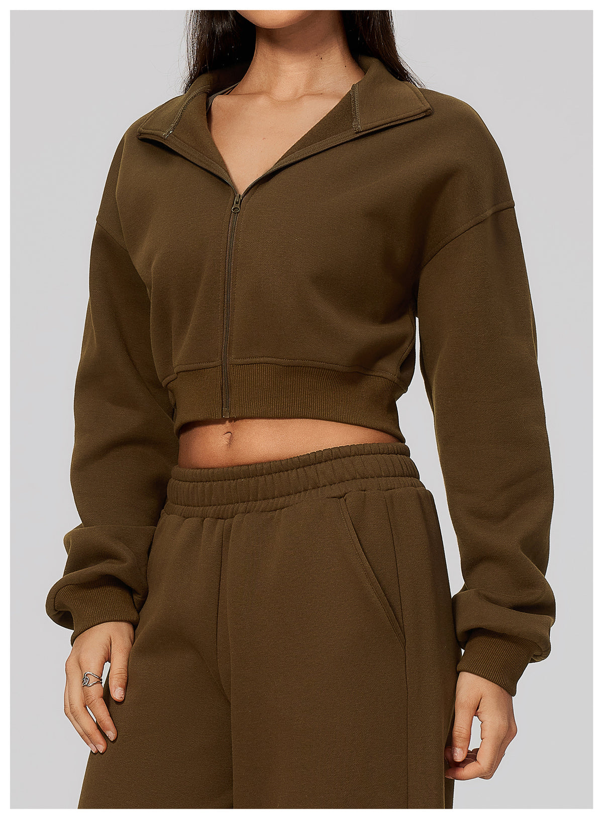 Wholesale Women’s Cropped Sports Jacket | Bulk Warm Windproof Fleece 3615 | fouregg