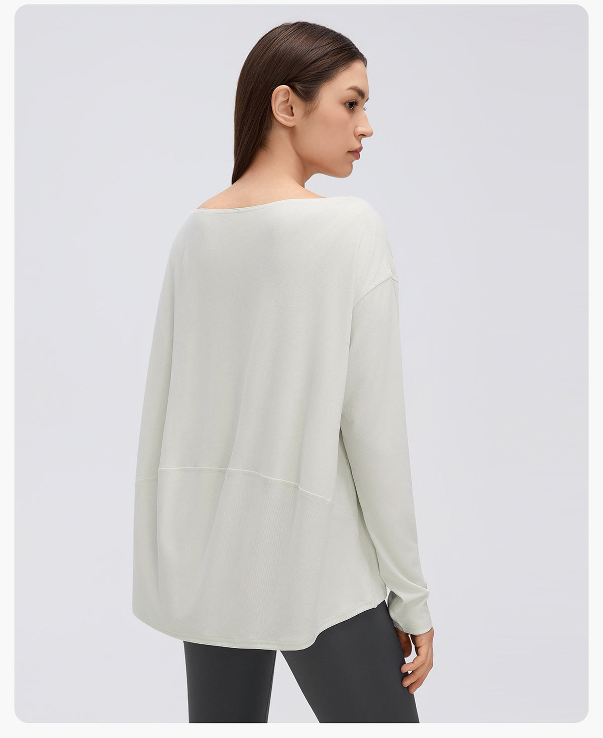 Wholesale Women’s Relaxed-Fit Activewear Top D26166 | Casual Long-Sleeve Running & Pilates Cover-Up | fouregg