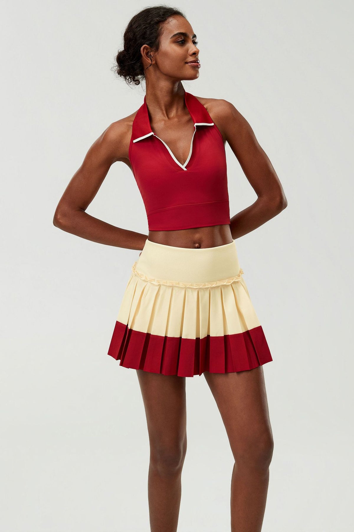 Wholesale Women's 2-Piece Tennis Skirt Set | Halter Sports Tank & Puff-Edge Skirt | Quick-Dry Activewear | fouregg