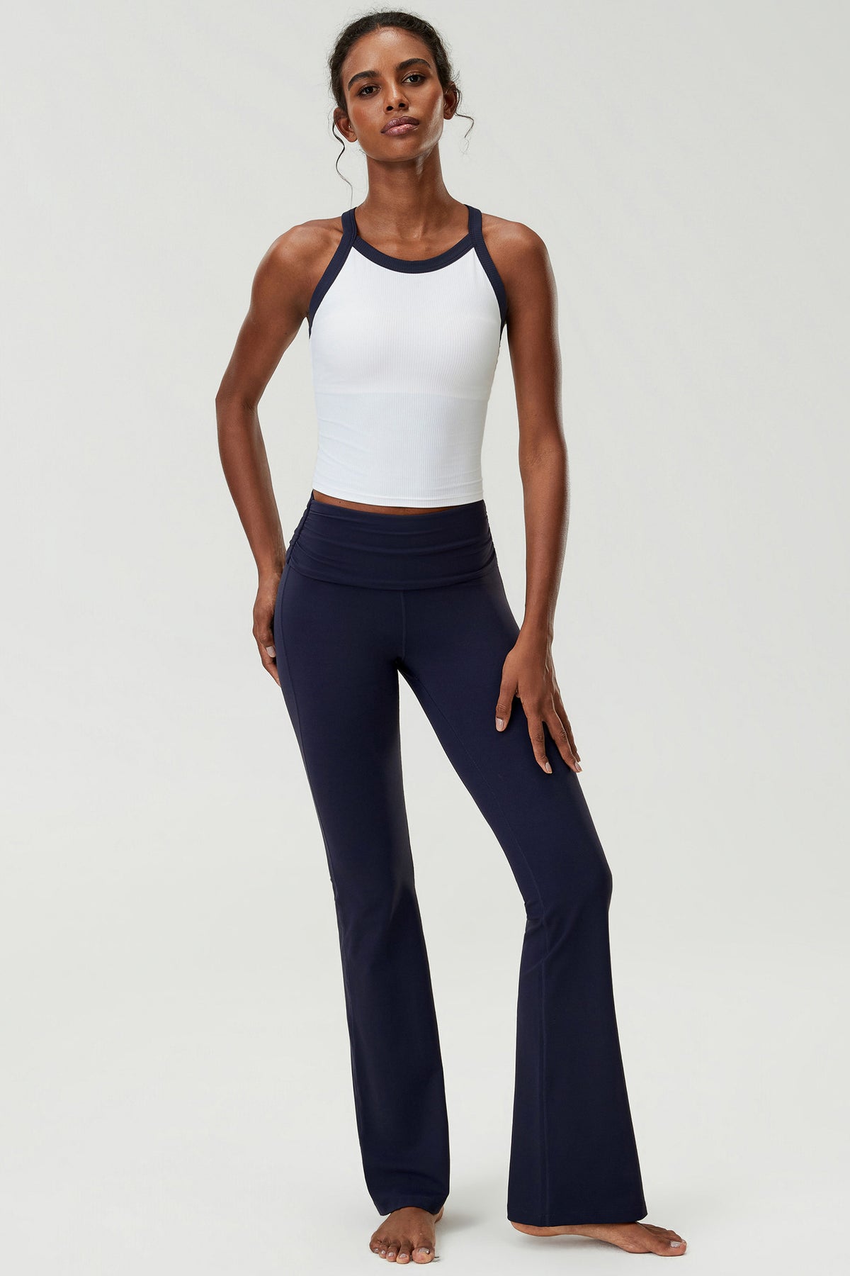 Wholesale Plus Size Women’s Fitness Set | Bulk Sculpting Running & Workout Wear | fouregg
