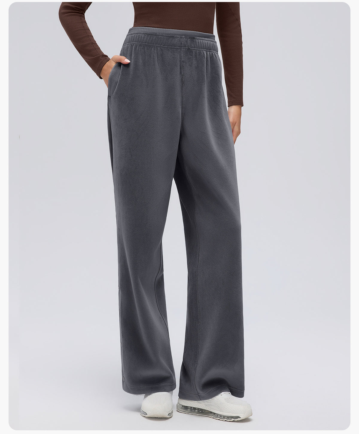Wholesale Women’s Winter Sweatpants D26120 | Relaxed-Fit Draped Trousers with Adjustable Cuffs | fouregg