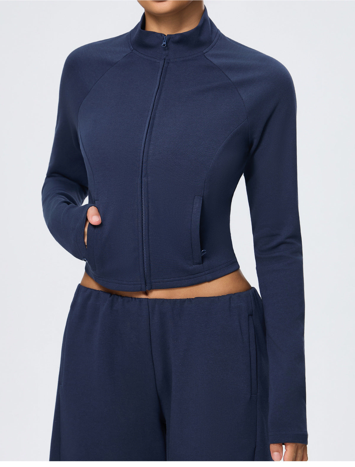 Wholesale Winter Activewear Jacket | Slim-Fit Heat-Retention Cropped Workout Top | fouregg