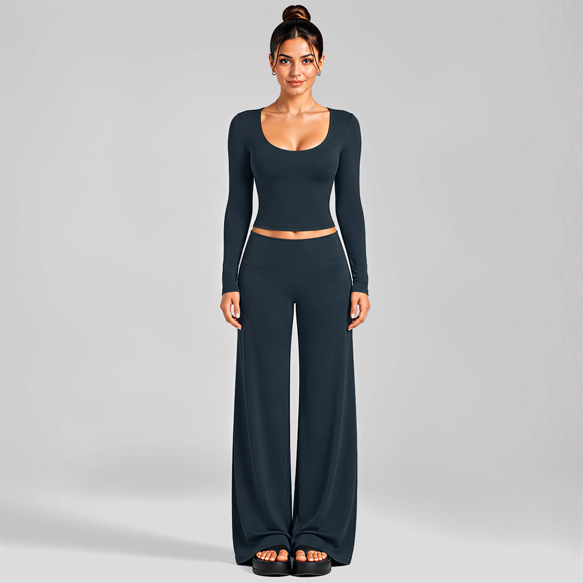 Wholesale Women’s Activewear Set | Fitted Long Sleeve Workout Tee & High-Waisted Fitness Pants | fouregg - Blueberry