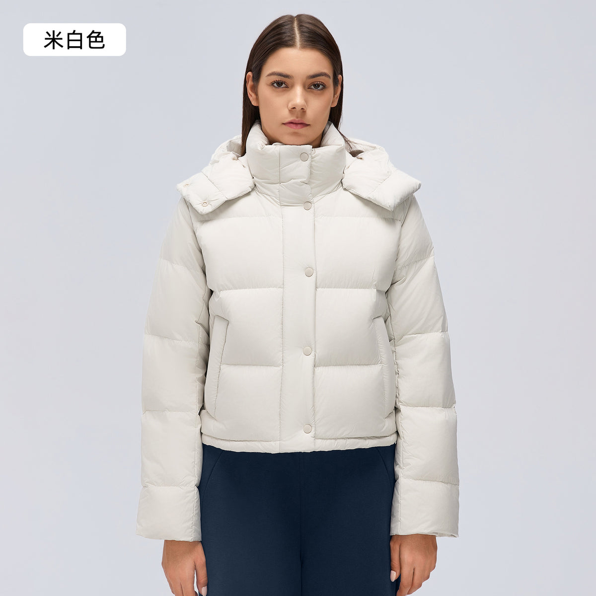 Wholesale Women’s Short Puffer Jacket D26149 | Warm Wind-Resistant Hooded Down Coat for Petite Sizes | fouregg - Off-White