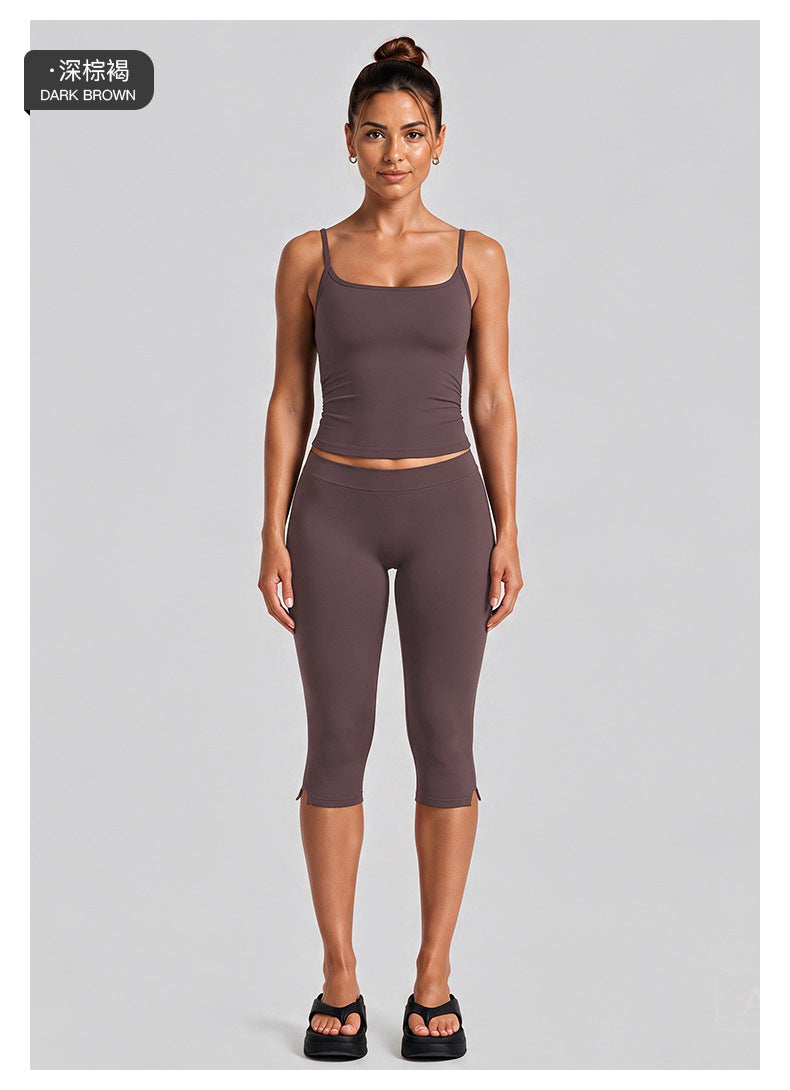 Wholesale Women’s Quick-Dry Activewear Set | Slim-Fit Dual-Strap Tank Top & 3/4-Length Cycling Pants | fouregg