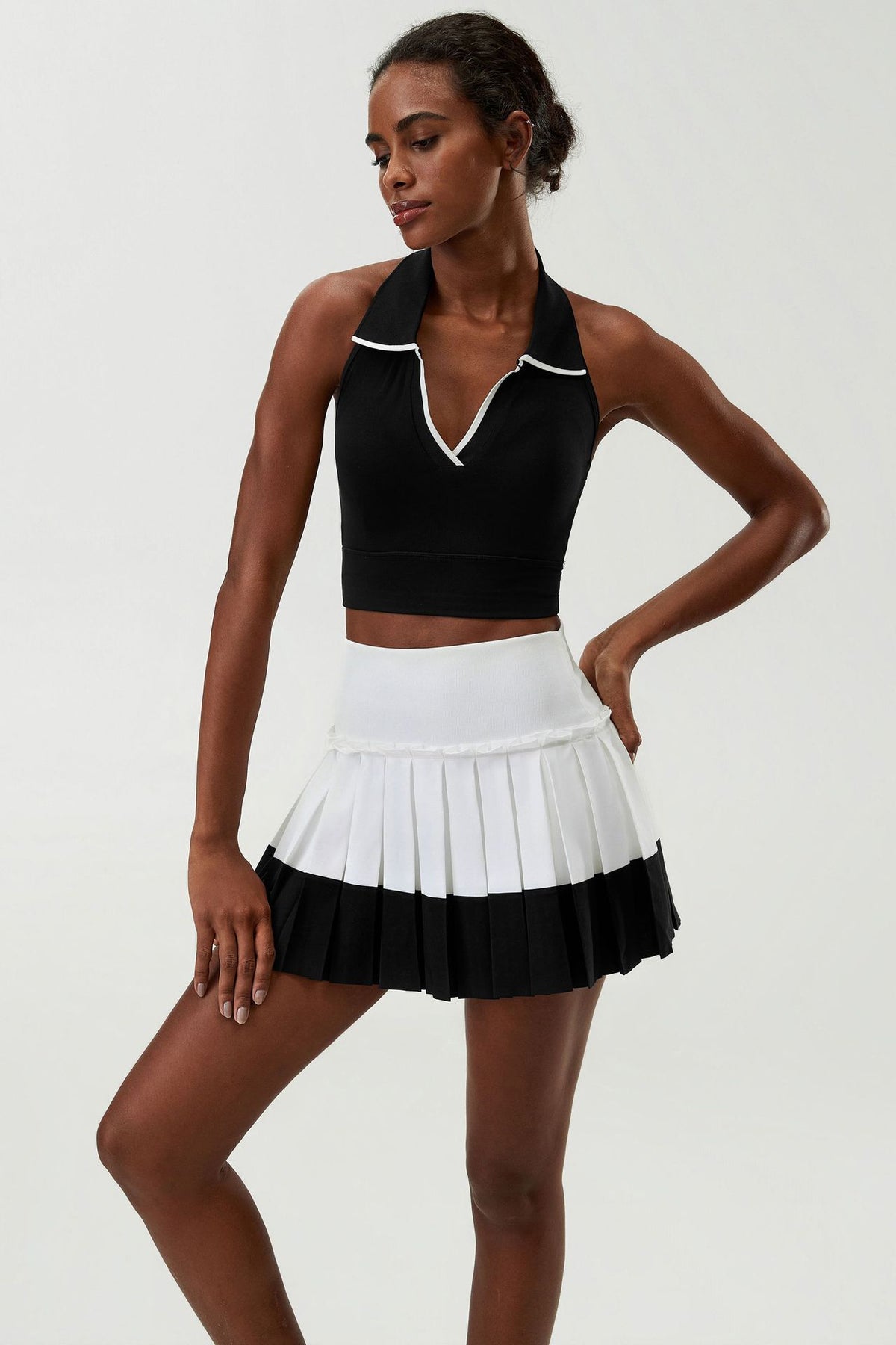 Wholesale Women’s Halter Sports Bra | Bulk Stretch Tennis, Yoga & Badminton Top | fouregg