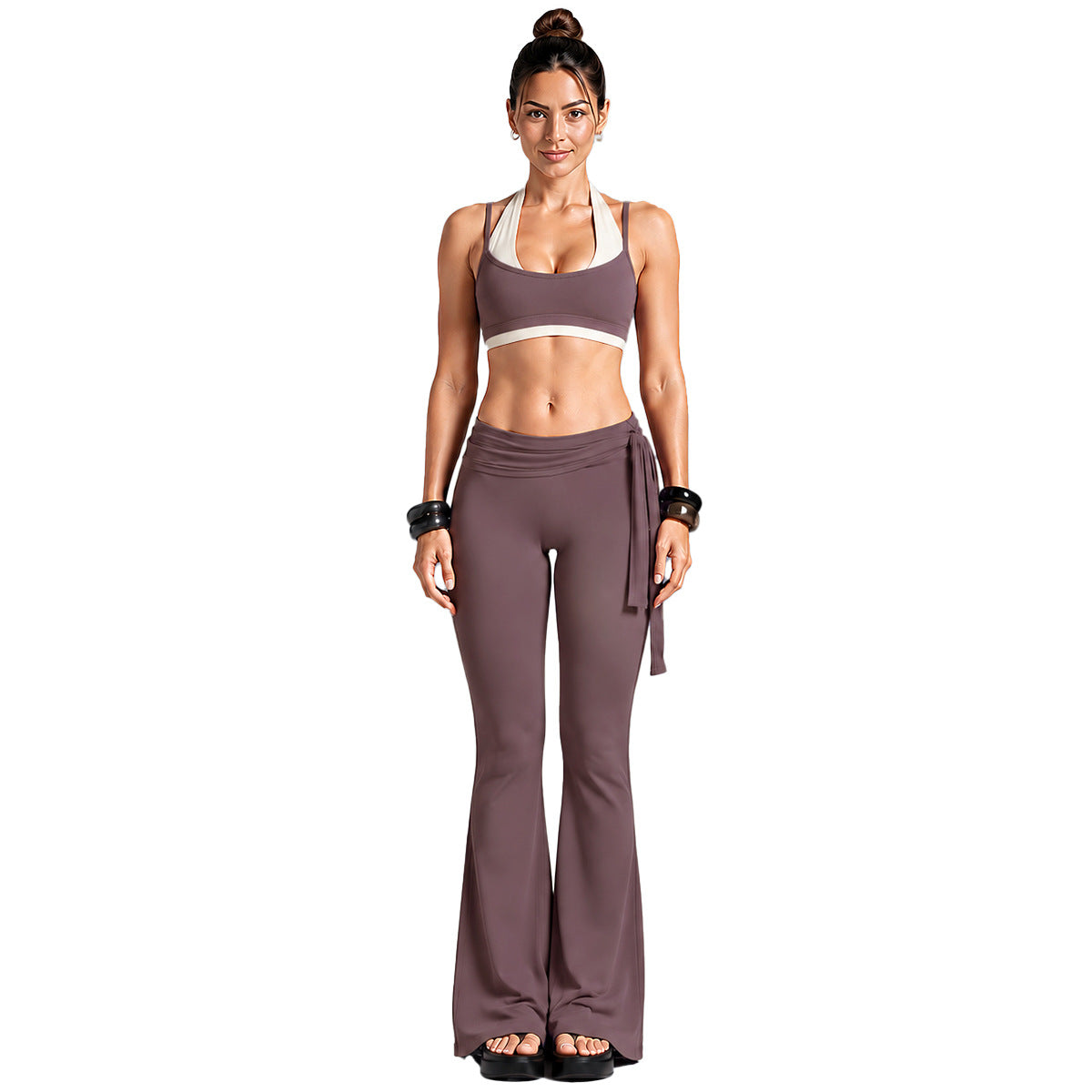 Wholesale Women’s Activewear Set | Dual-Layer Halter Sports Top & Tie-Detail Quick-Dry Workout Pants | fouregg
