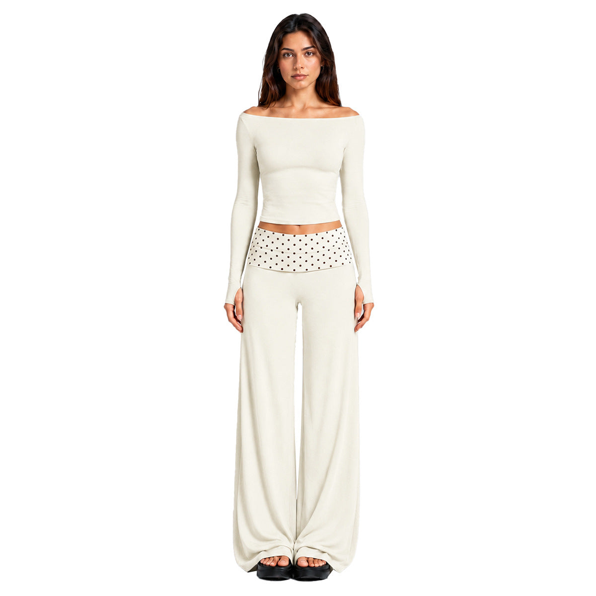 Wholesale Women’s Activewear Set | Slim-Fit Off-Shoulder Tee & Contrast Polka Dot Straight-Leg Pants | fouregg