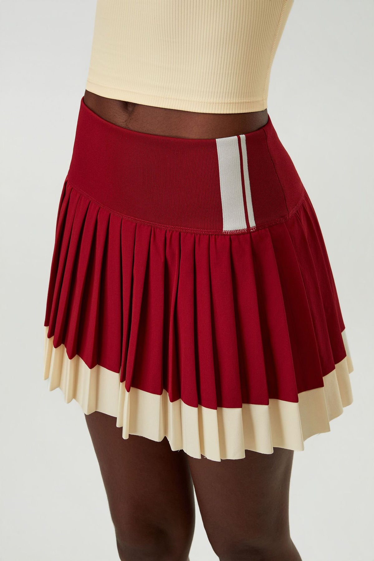 Wholesale Women’s High-Waist Sports Skort | Color-Block Anti-Exposure Skirt for Tennis & Running | fouregg