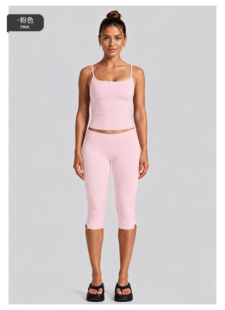 Wholesale Women’s Quick-Dry Activewear Set | Slim-Fit Dual-Strap Tank Top & 3/4-Length Cycling Pants | fouregg