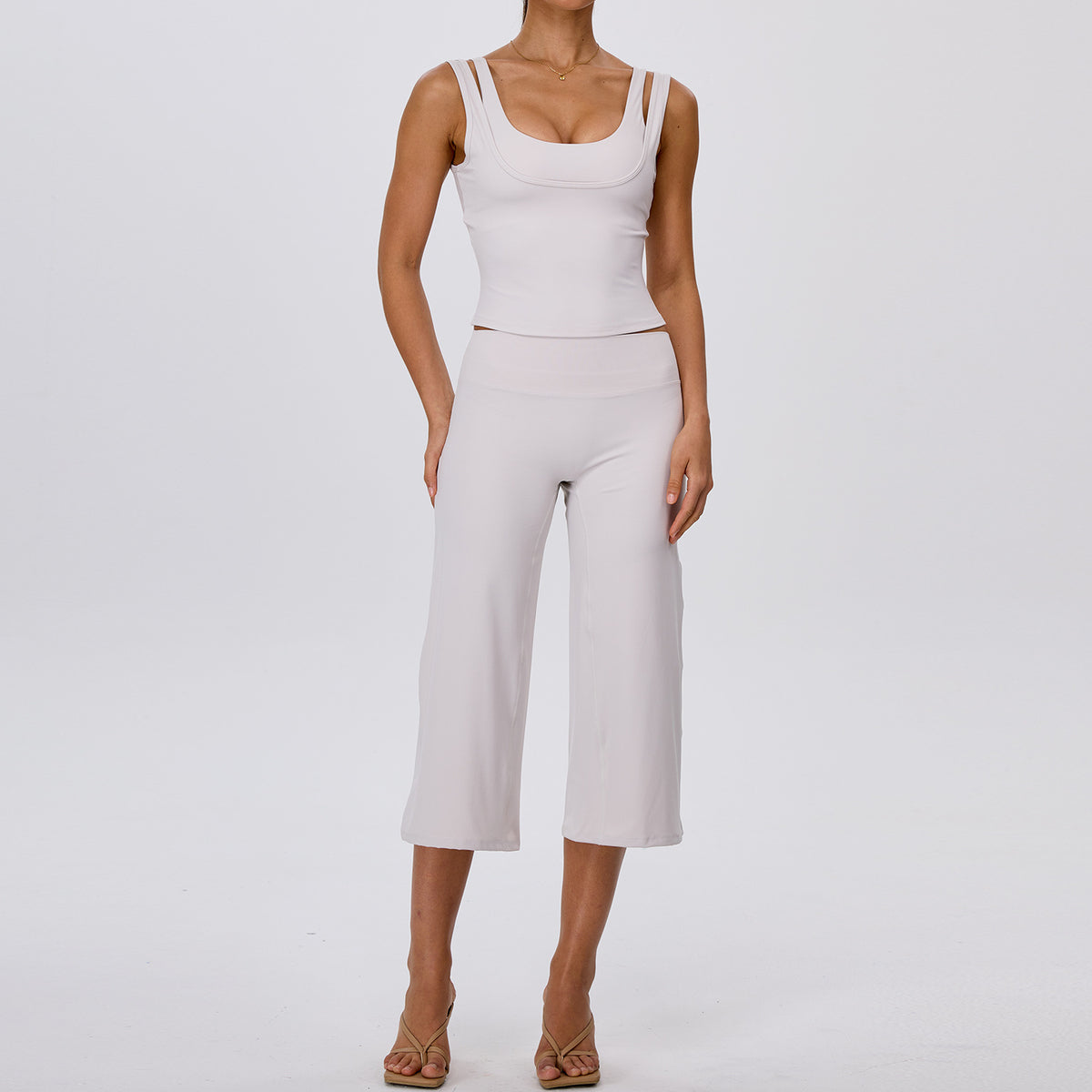 Wholesale Square Neck Fake Two-Piece Strappy Back Yoga Tank Top | Bulk Activewear Workout Top | fouregg