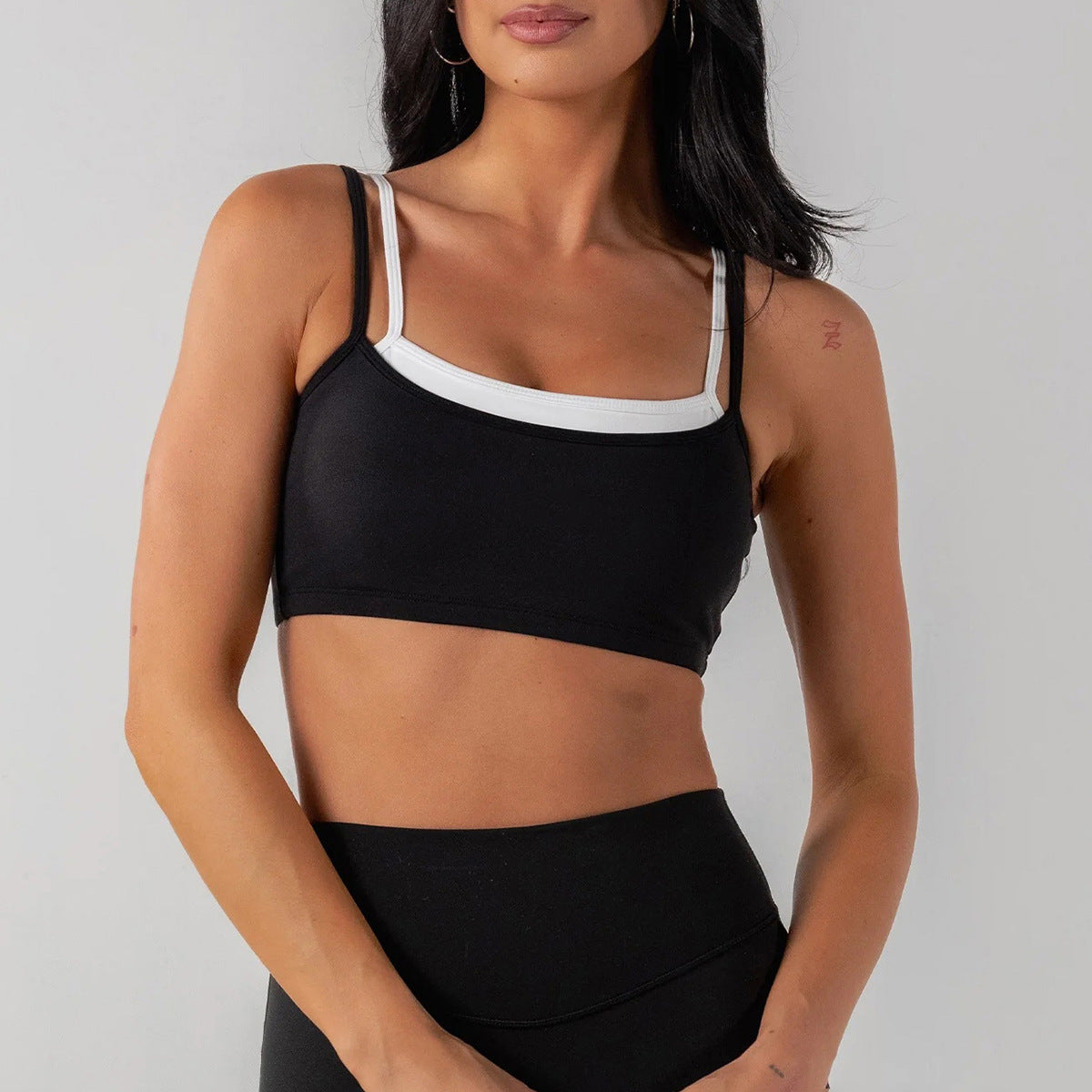 Wholesale Women’s Activewear Set | Double-Layer Backless Sports Bra & Quick-Dry Workout Leggings | fouregg - Underwear Black