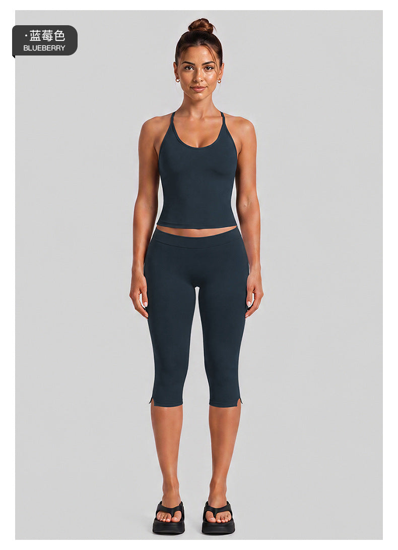 Wholesale Women’s Fitness Set | Backless Halter Sports Top & 3/4-Length Workout Pants | fouregg
