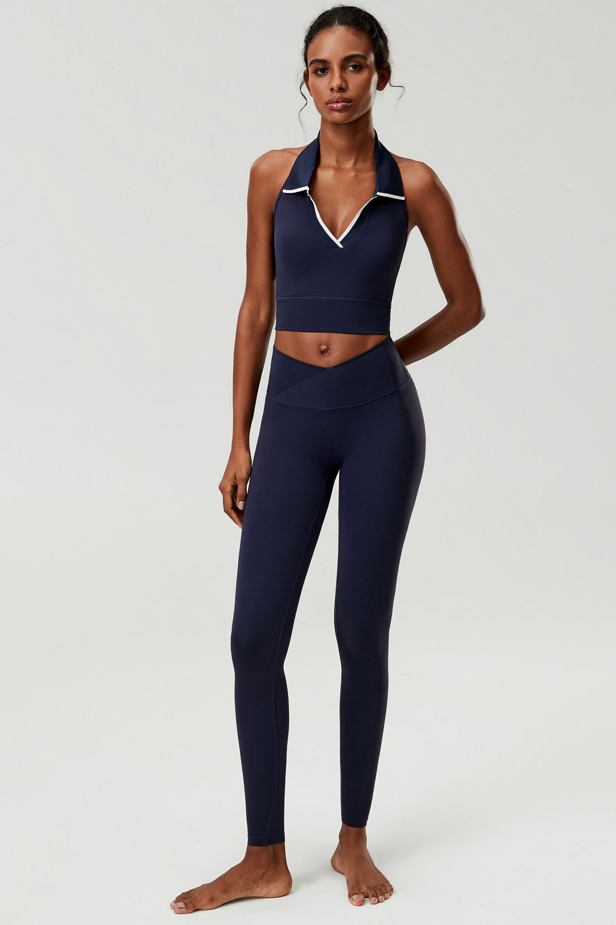 Wholesale Women’s Halter Sports Bra | Bulk Stretch Tennis, Yoga & Badminton Top | fouregg
