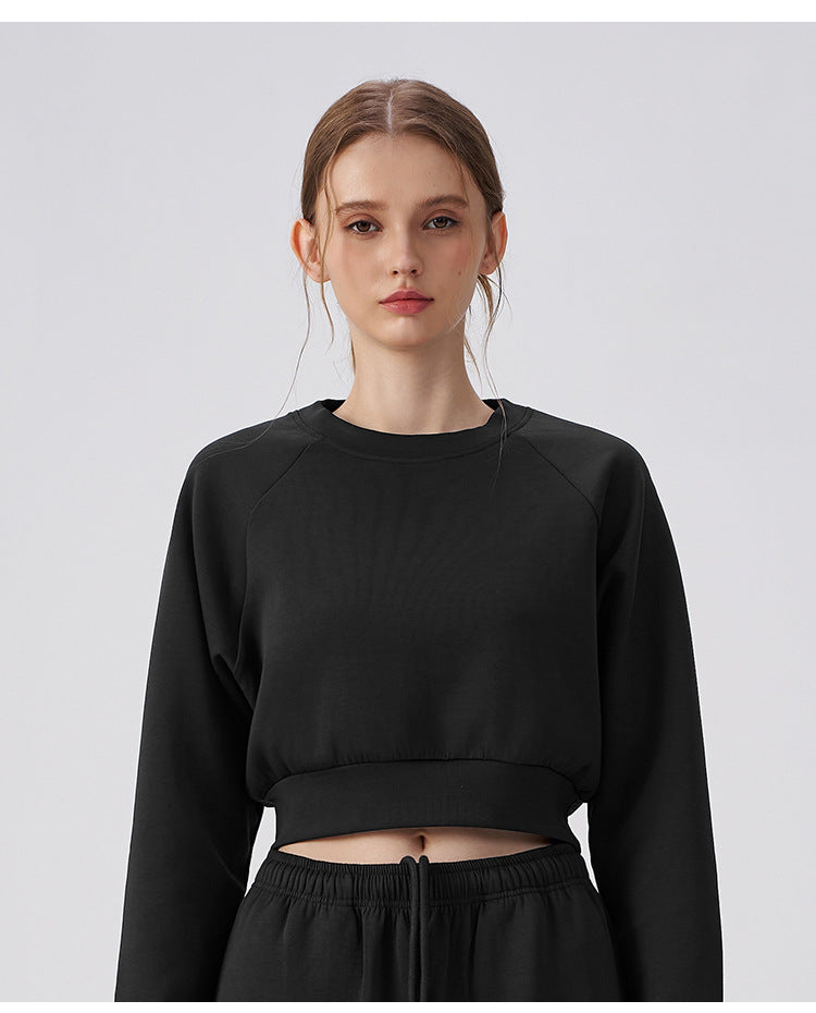 Wholesale Women’s Cropped Sweatshirt | Bulk Pilates & Outdoor Activewear | fouregg
