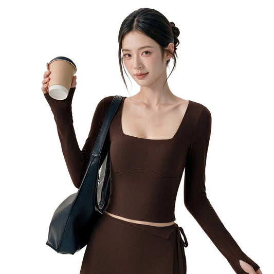 Wholesale Women’s Cropped Yoga Top | Built-In Cups & Slim-Fit Long Sleeve Activewear | fouregg