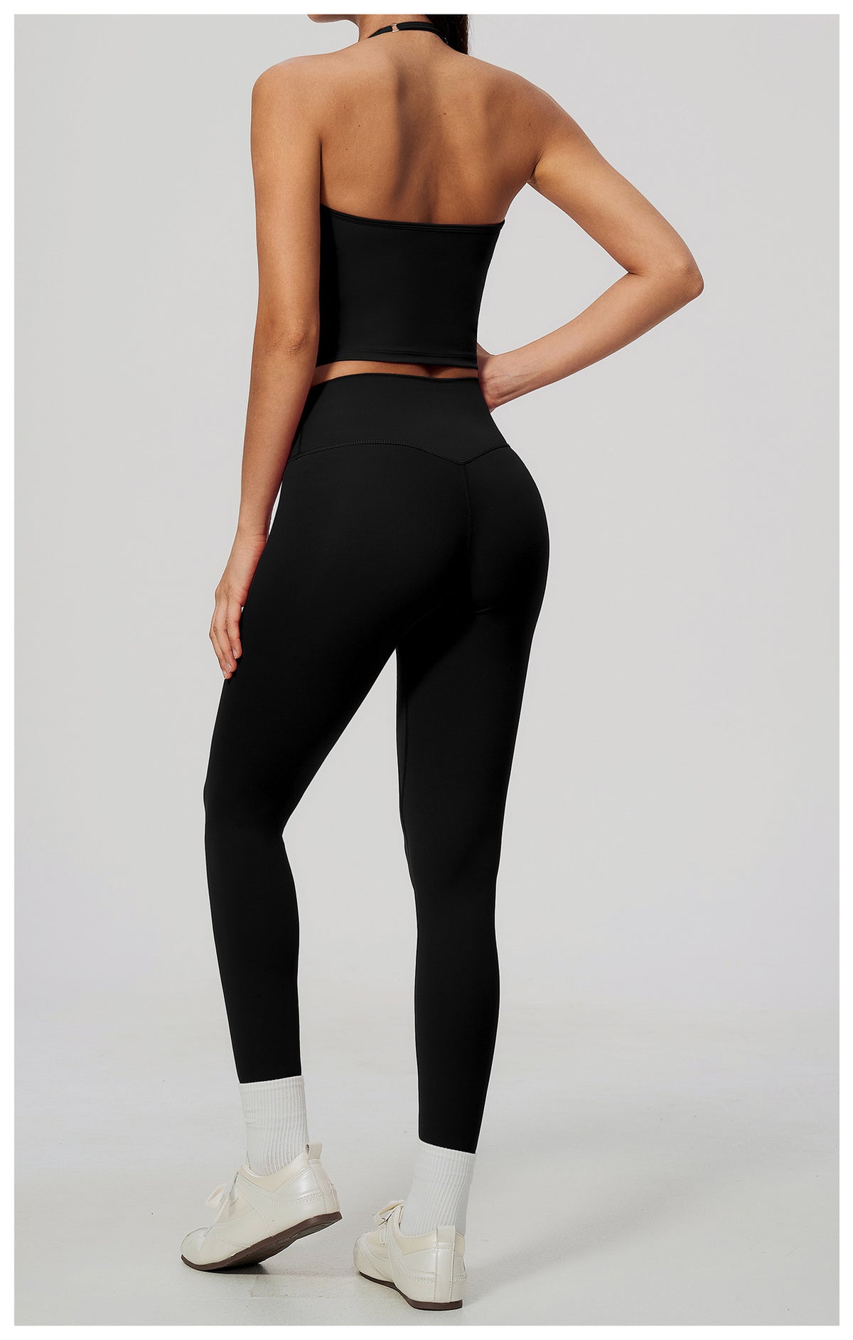 Wholesale Women’s Quick-Dry Activewear Set 5529 | Halter Tank & Sculpting Yoga Pants | fouregg