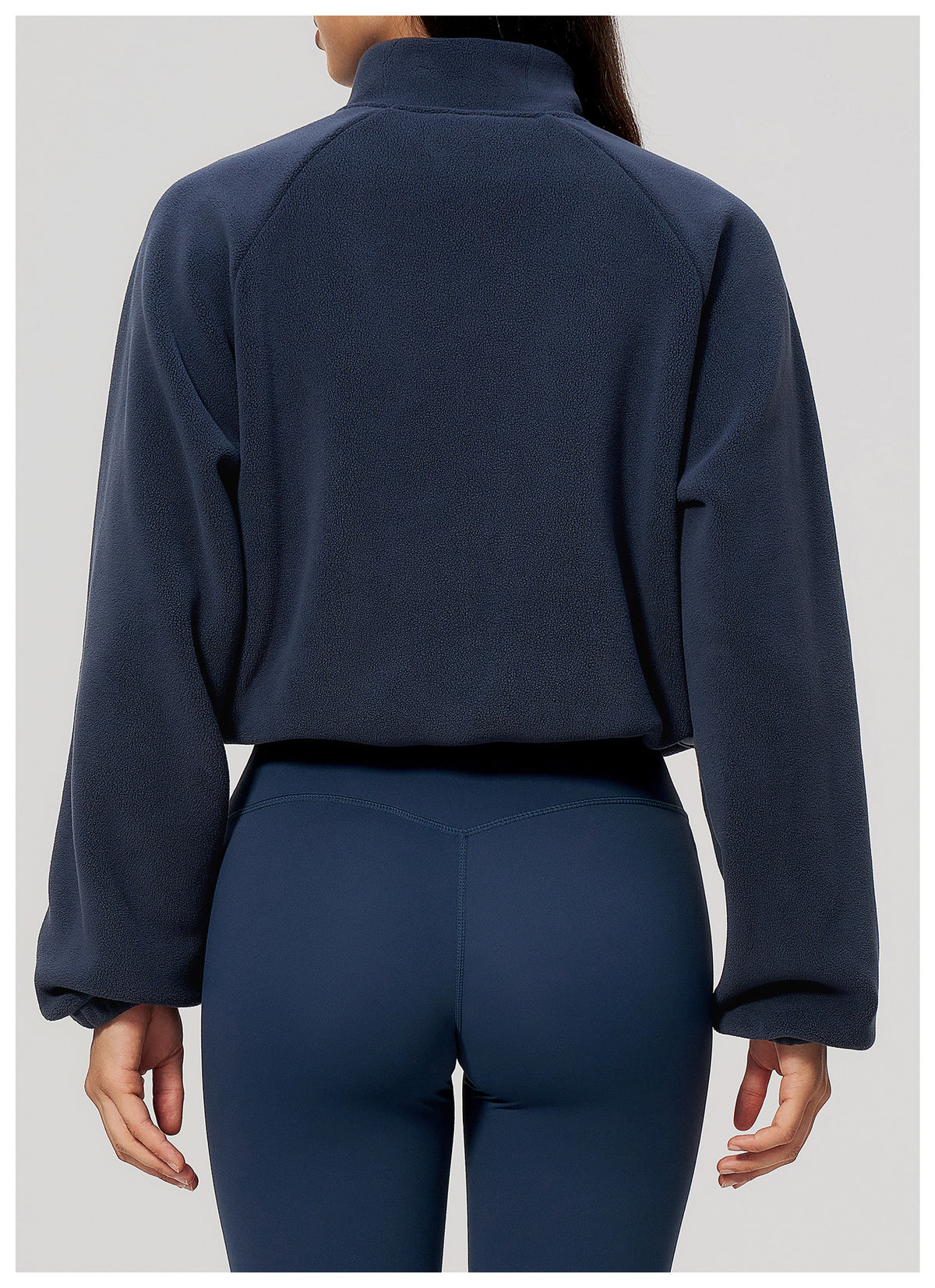 Wholesale Women’s Casual Activewear Jacket 5585 | Relaxed-Fit Warm Cropped Zip-Up | fouregg