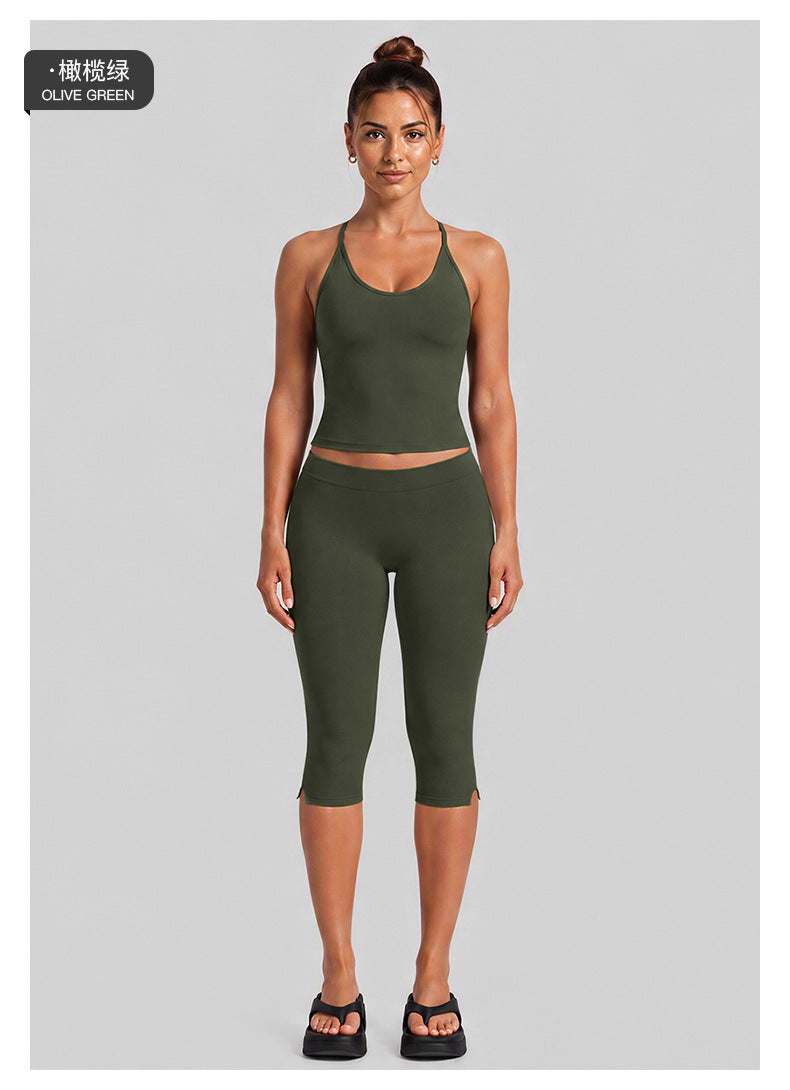 Wholesale Women’s Fitness Set | Backless Halter Sports Top & 3/4-Length Workout Pants | fouregg
