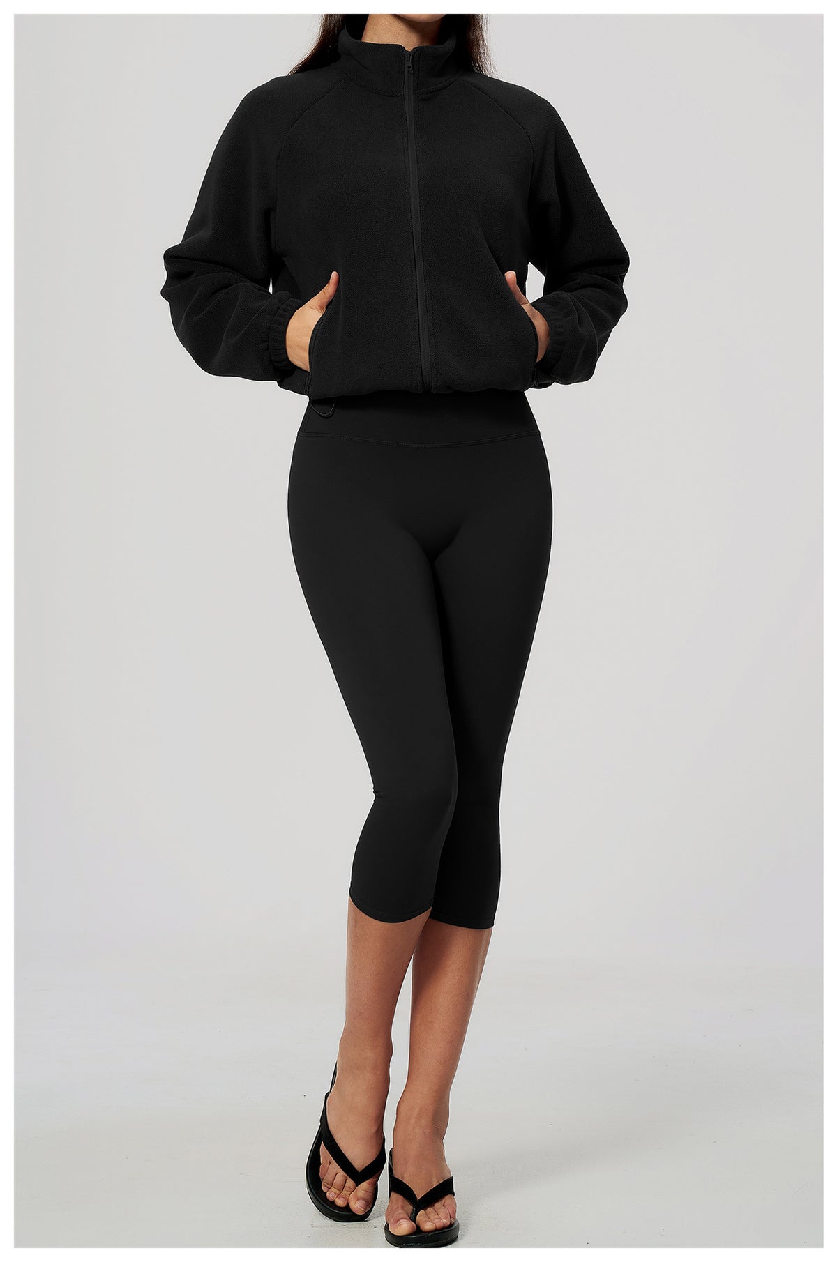 Wholesale Women’s Casual Activewear Jacket 5585 | Relaxed-Fit Warm Cropped Zip-Up | fouregg