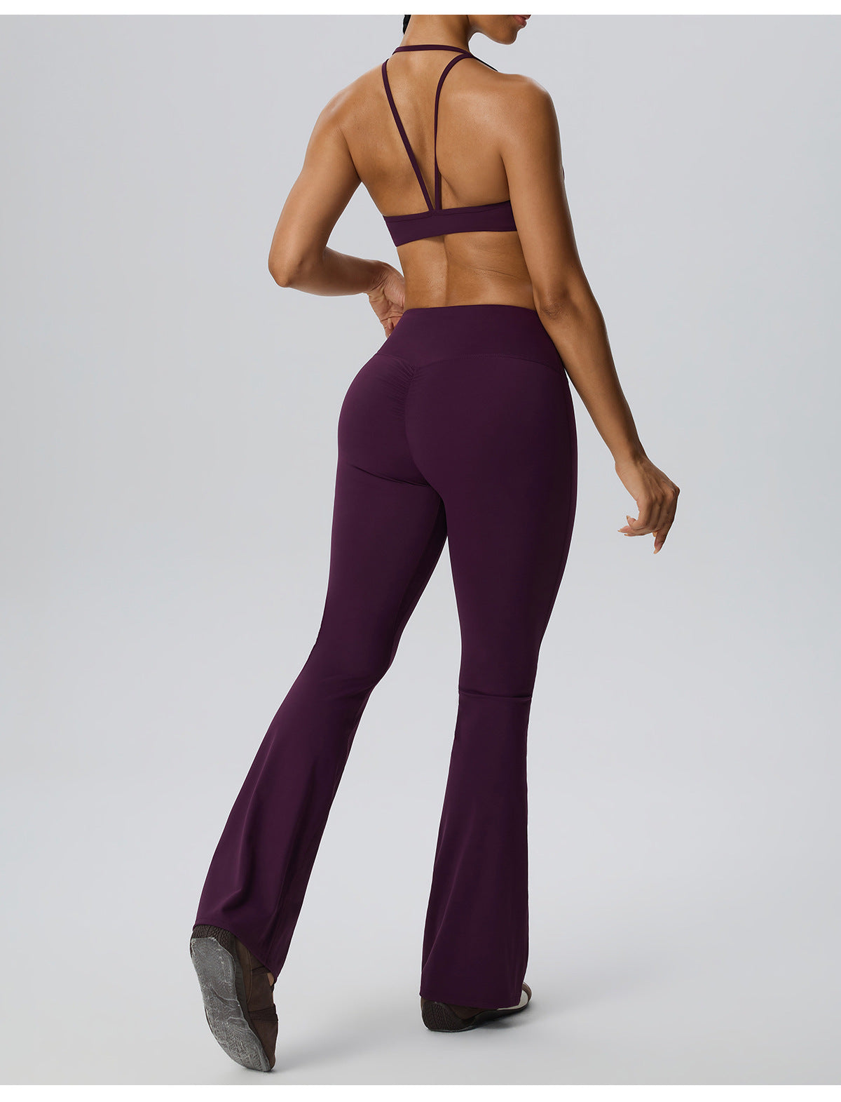 Wholesale Women’s 2-Piece Activewear Set | Double-Brushed Sports Bra & Sculpting Yoga Pants | fouregg