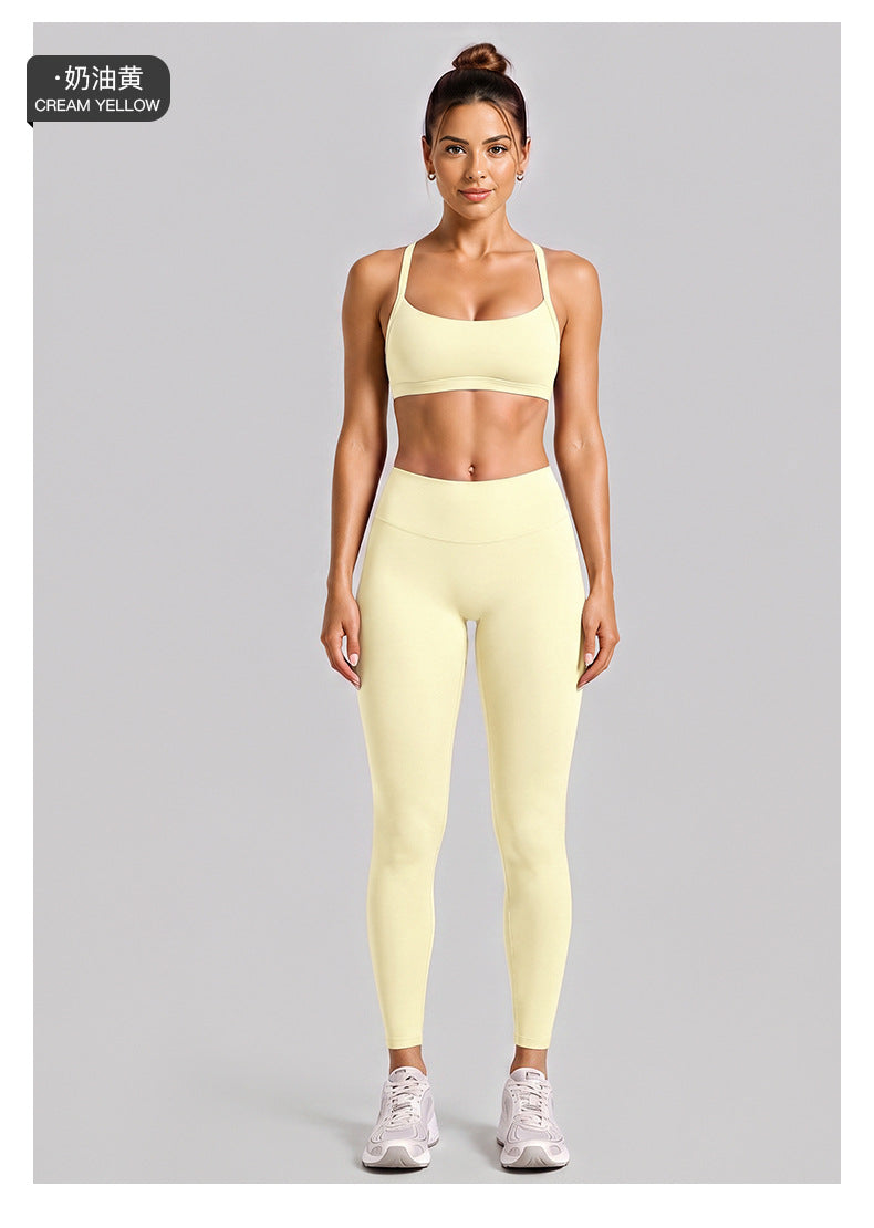 Wholesale Women’s Activewear Set | Halter Neck Sports Bra for Running, Cycling & Pilates | fouregg