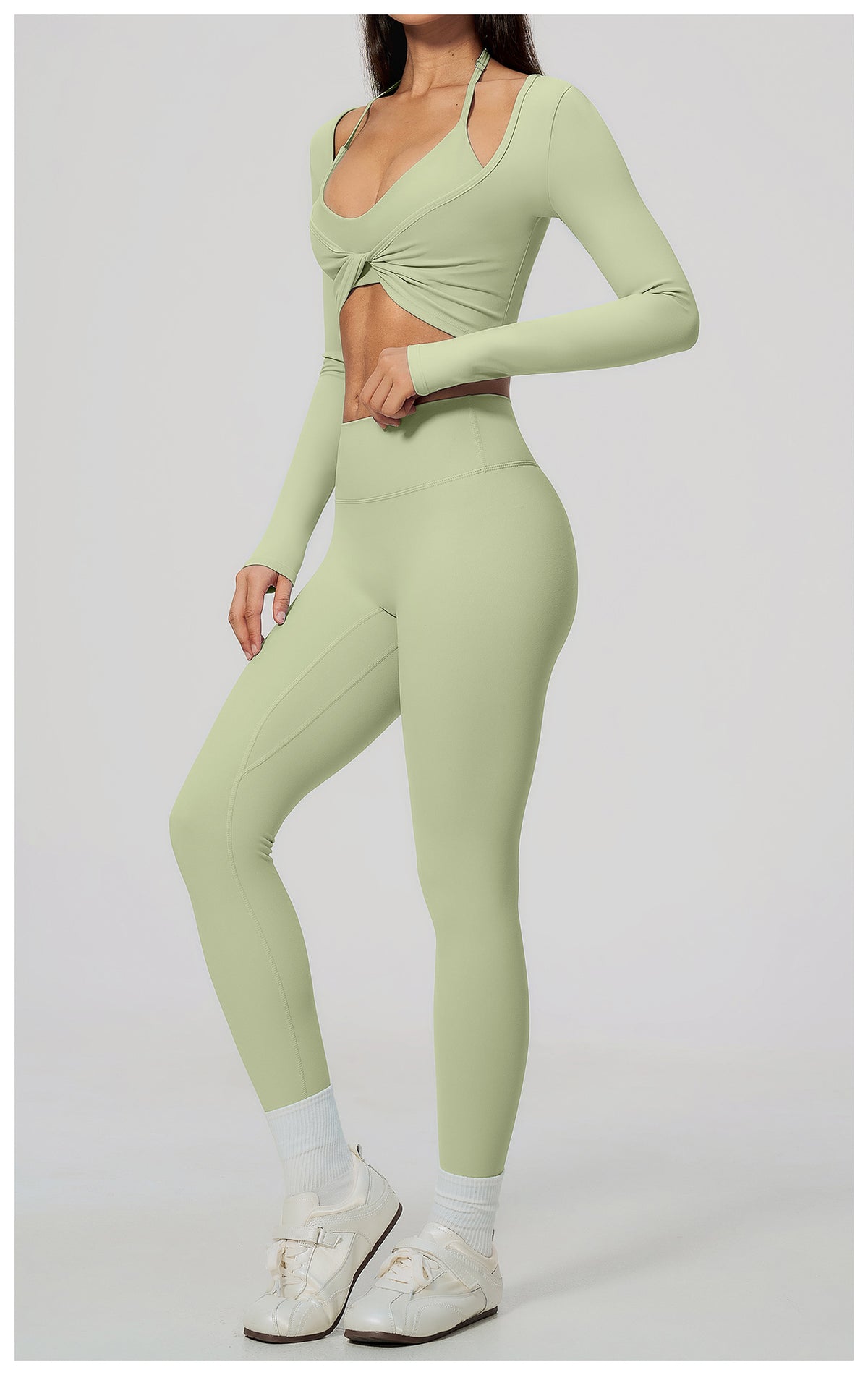 Wholesale Women’s Brushed Activewear Set 5529 | Slim-Fit Halter, Stand-Collar Jacket & Sculpting Pants | fouregg