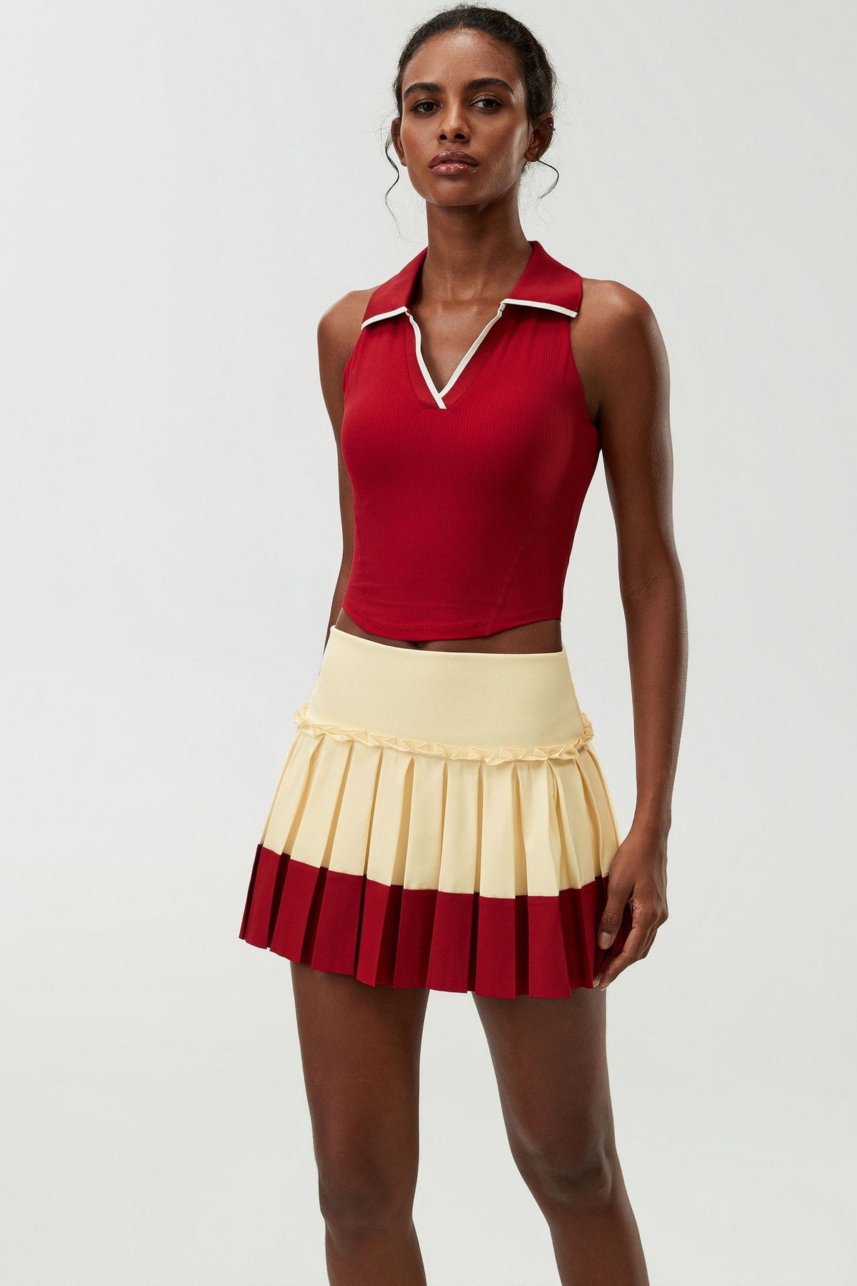 Wholesale Plus Size Women’s Sports Top | Bulk V-Neck Tennis & Badminton Activewear | fouregg