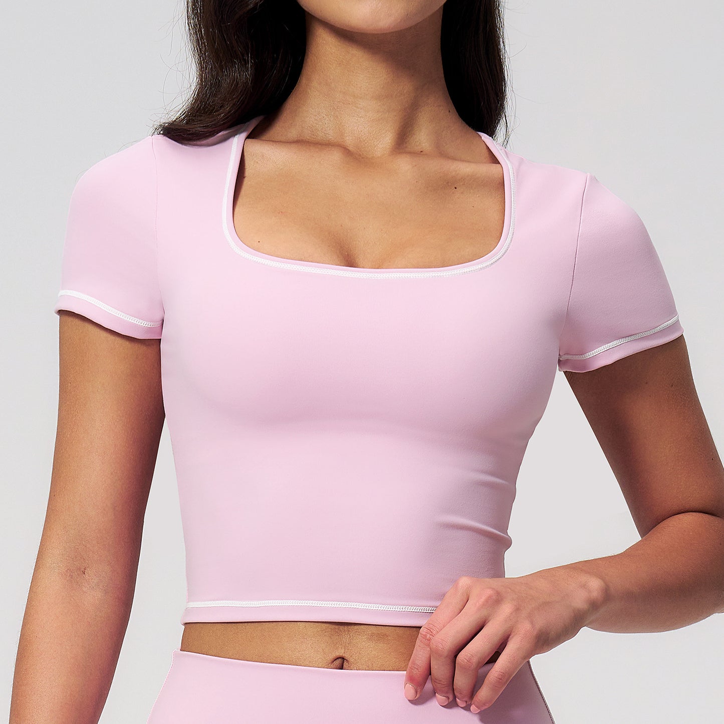 Custom Logo 2036 Crop Top | Low MOQ Wholesale | Color-Block Tight Gym Shirt | fouregg