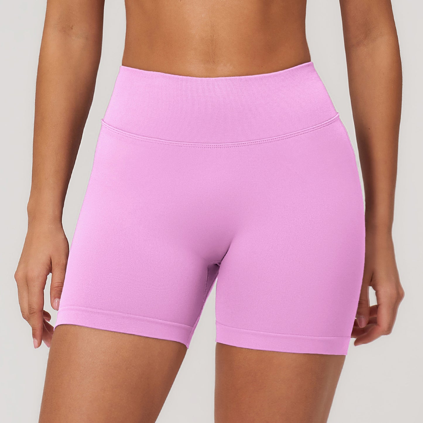 06/2025 Pantalones cortos de yoga sin costuras de punto ajustados para mujer, cintura en forma de V, para correr, secado rápido, fitness, 7790