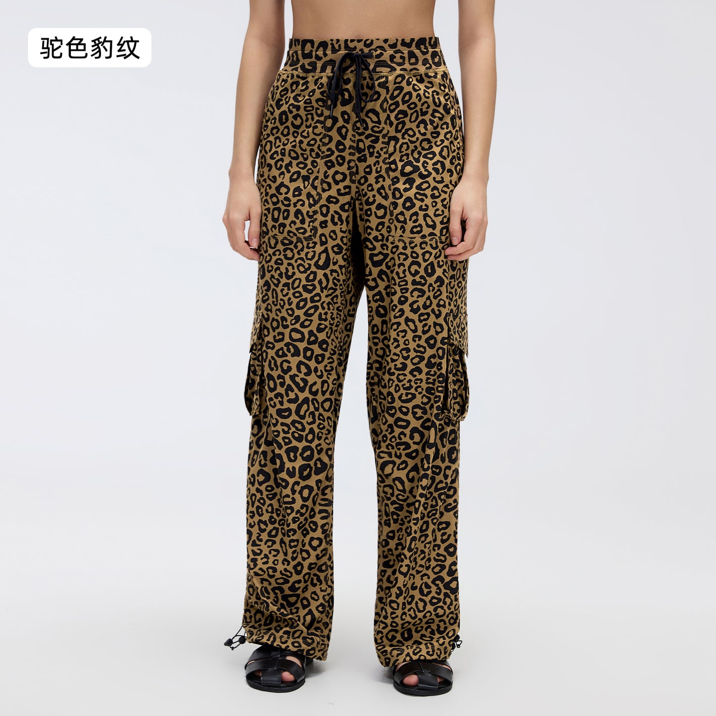 12/2024 Nuevo pantalón de correr al aire libre ligero de secado rápido para mujer con cordón, bolsillo grande, pierna ancha, estilo cargo casual D25001